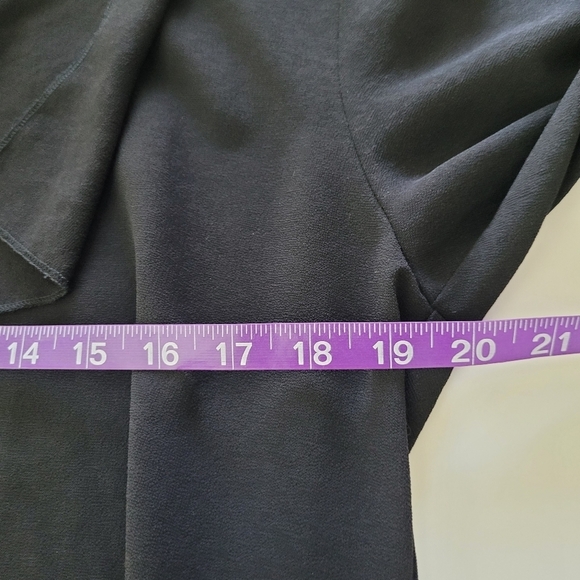 Alberto Makali black chaffon ruffle v-neck top - Picture 3 of 6